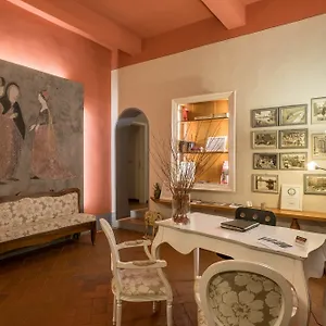 In 3*, Firenze Italia